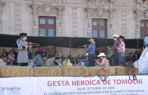Representan la Gesta Heroica de Tomóchi